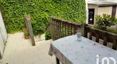 House 8 rooms of 173 m² in Montmorillon (86500)