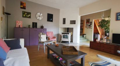 House 9 rooms of 220 m² in Brenoux (48000)