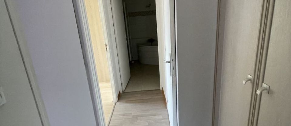 Appartement 4 pièces de 70 m² à Carignan (08110)