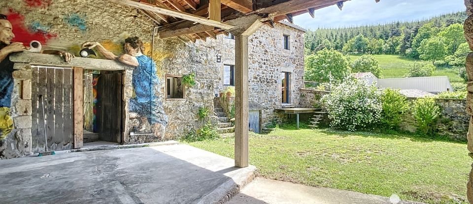 Maison de campagne 6 pièces de 135 m² à Savas (07430)