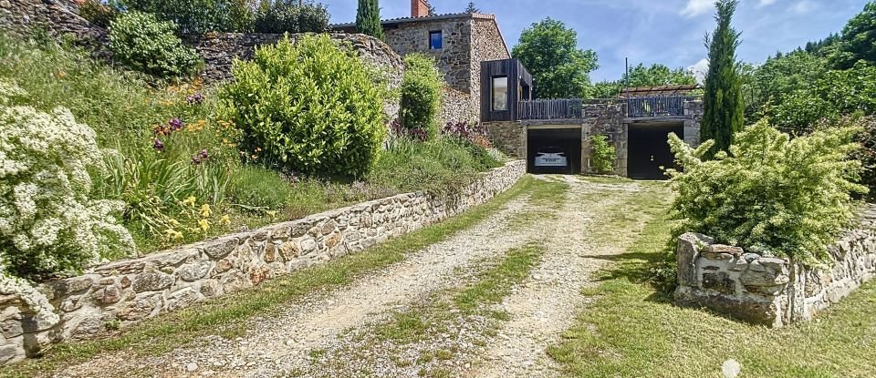 Maison de campagne 6 pièces de 135 m² à Savas (07430)