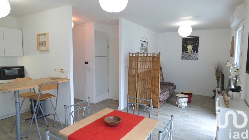 Apartment 1 room of 33 m² in Saint-Herblain (44800)