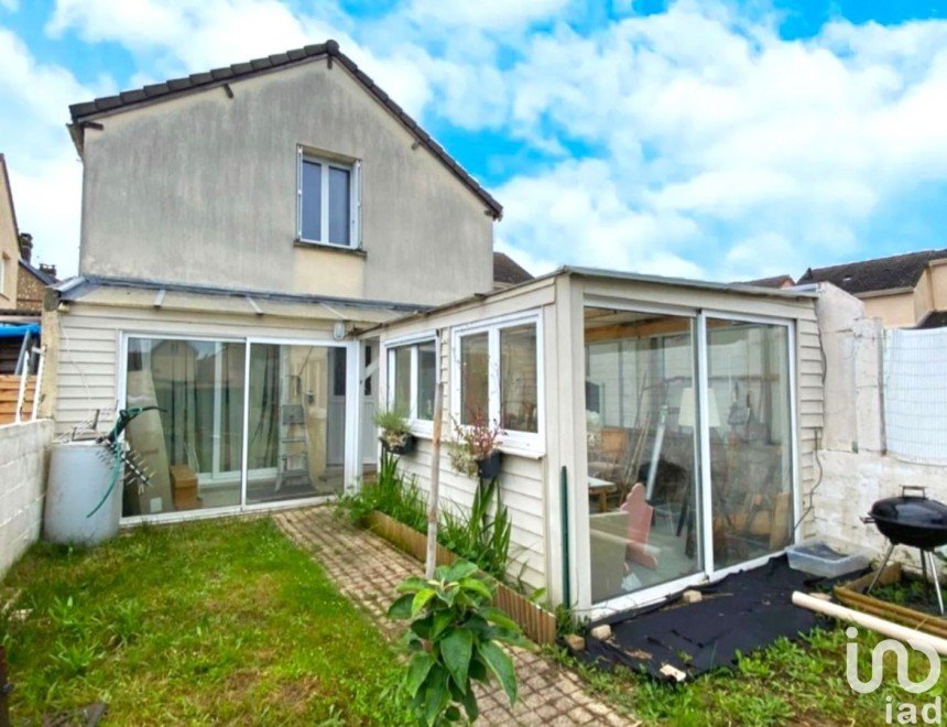 Maison 2 pièces de 60 m² à Oissel (76350)