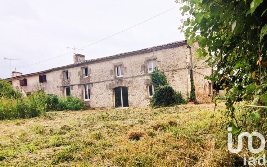 Maison traditionnelle 4 pièces de 156 m² à Saint-Sulpice-de-Cognac (16370)