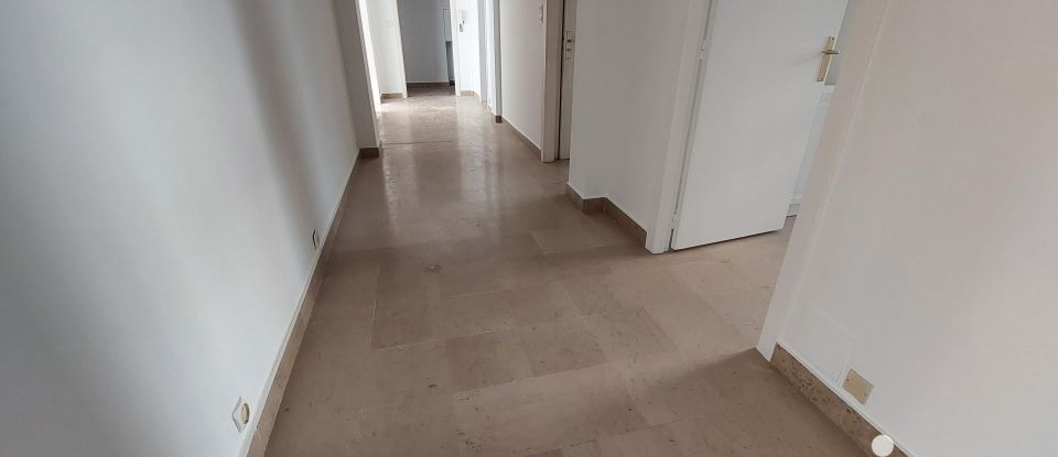 Appartement 4 pièces de 113 m² à Nîmes (30000)