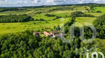 Domaine 7 pièces de 365 m² à Vouthon (16220)