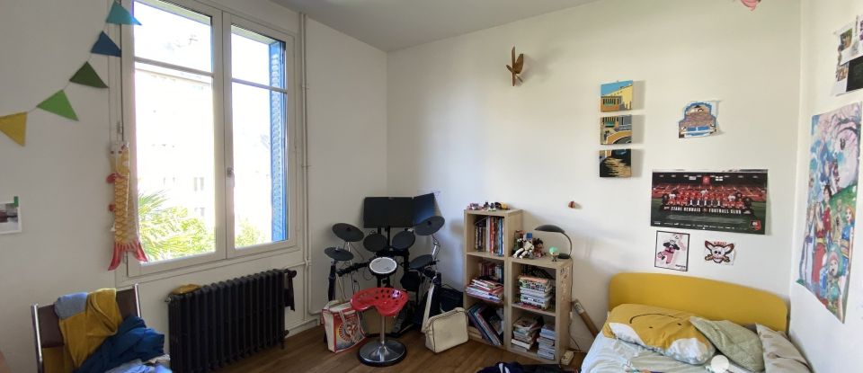 House 6 rooms of 120 m² in Rennes (35000)