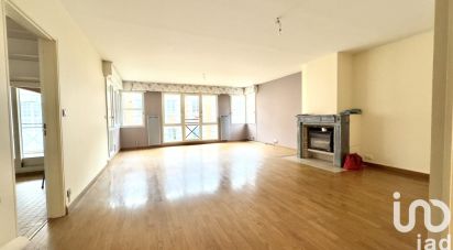 Appartement 6 pièces de 115 m² à Valenciennes (59300)