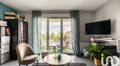 Apartment 3 rooms of 66 m² in Villenave-d'Ornon (33140)