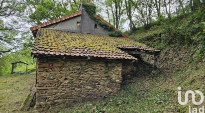 Country house 4 rooms of 100 m² in Leynhac (15600)
