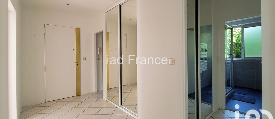 Appartement 3 pièces de 81 m² à Vaucresson (92420)