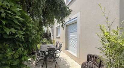 House 6 rooms of 106 m² in Villiers-sur-Orge (91700)