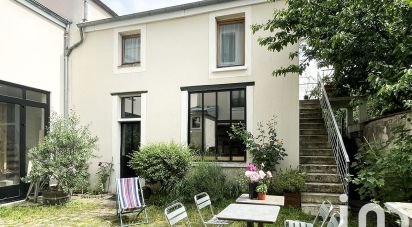 Maison 9 pièces de 230 m² à Fontenay-sous-Bois (94120)
