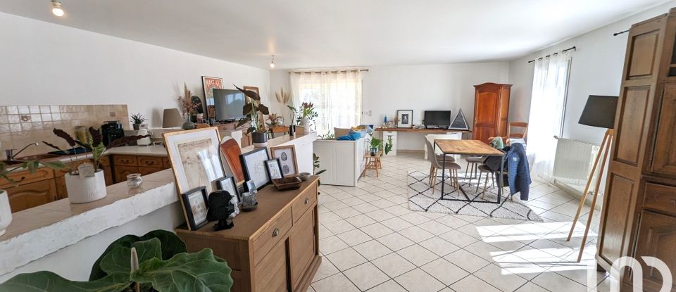 Maison 5 pièces de 120 m² à Montendre (17130)