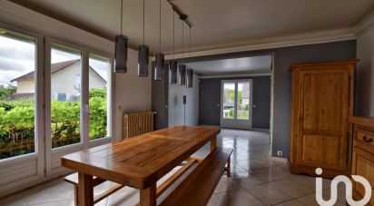 Maison 8 pièces de 166 m² à Saint-Fargeau-Ponthierry (77310)