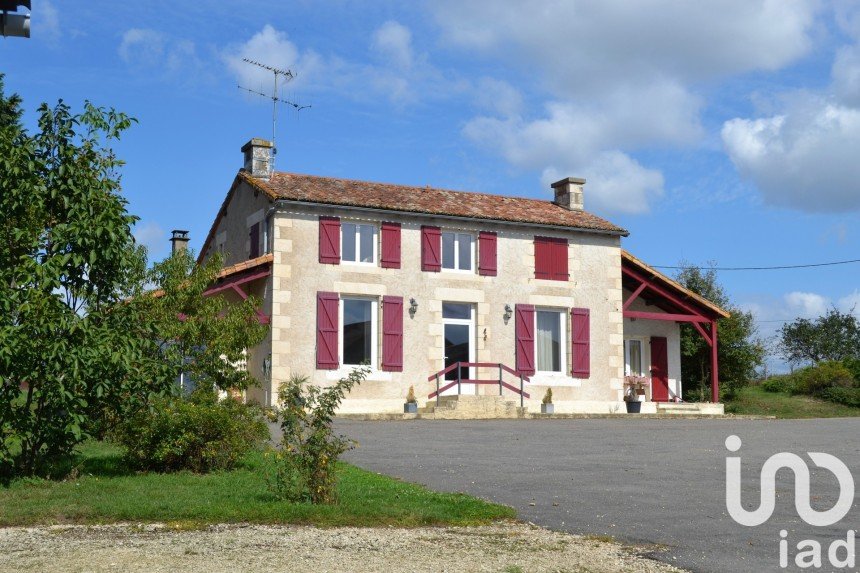 Estate 9 rooms of 195 m² in Archigny (86210)