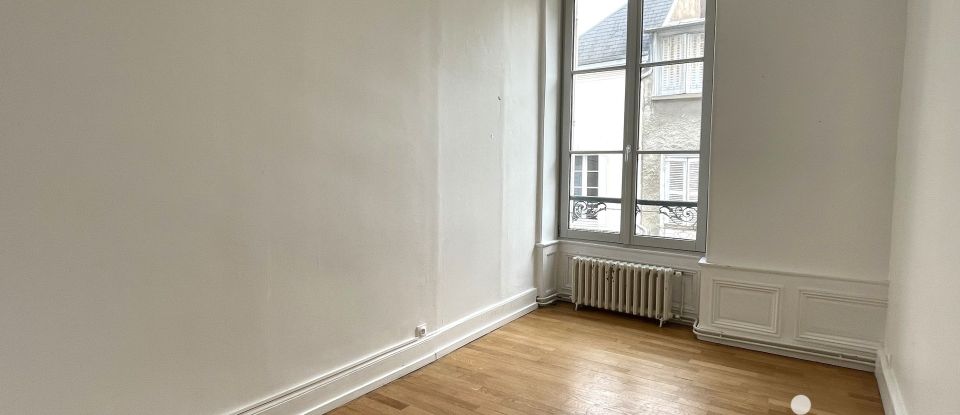 Apartment 5 rooms of 102 m² in Orléans (45000)