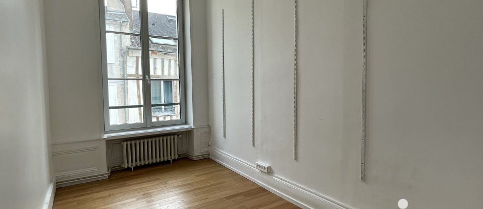 Apartment 5 rooms of 102 m² in Orléans (45000)