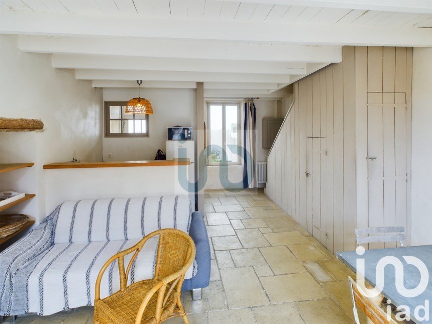 Traditional house 4 rooms of 74 m² in La Couarde-sur-Mer (17670)