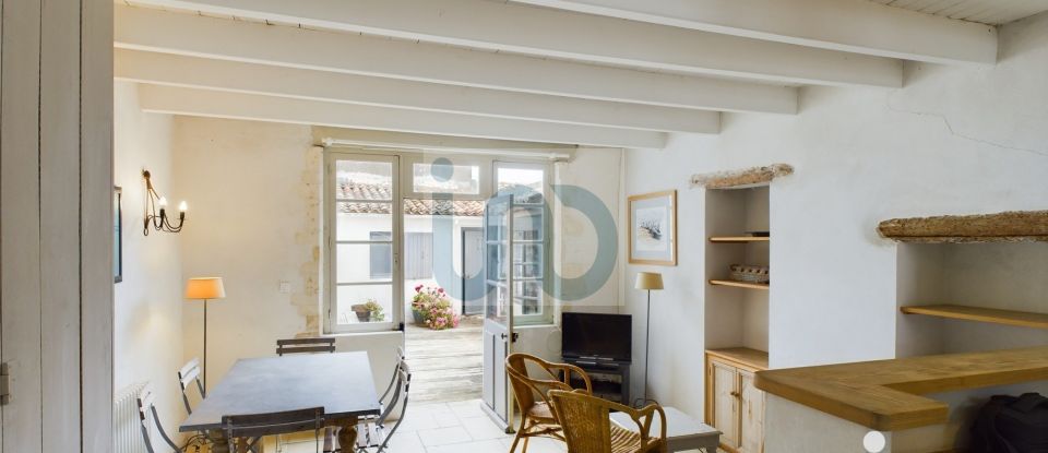 Traditional house 4 rooms of 74 m² in La Couarde-sur-Mer (17670)