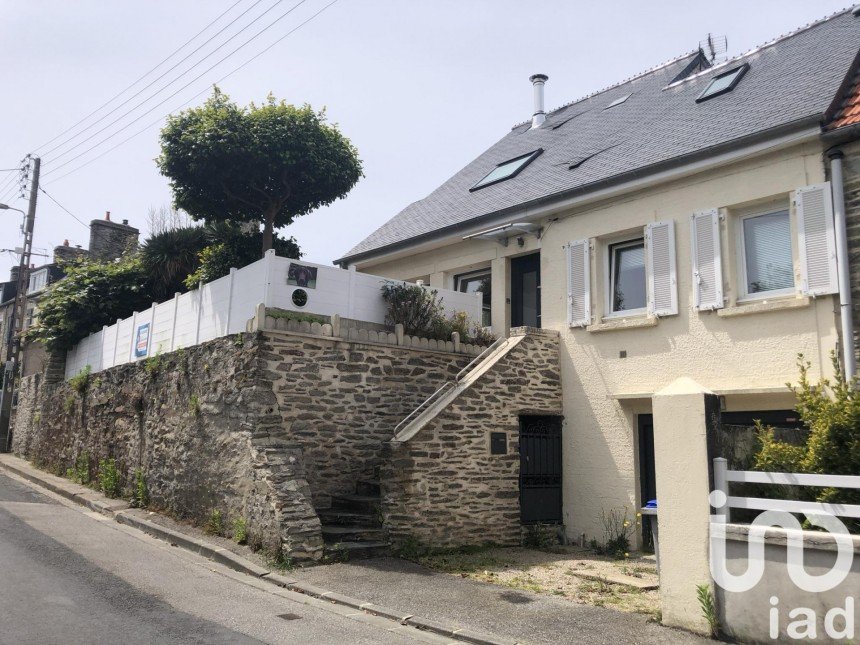 Maison de ville 5 pièces de 100 m² à Cherbourg-en-Cotentin (50120)