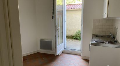 Apartment 2 rooms of 28 m² in Nantes (44100)
