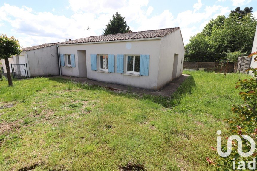 House 5 rooms of 86 m² in Montguyon (17270)