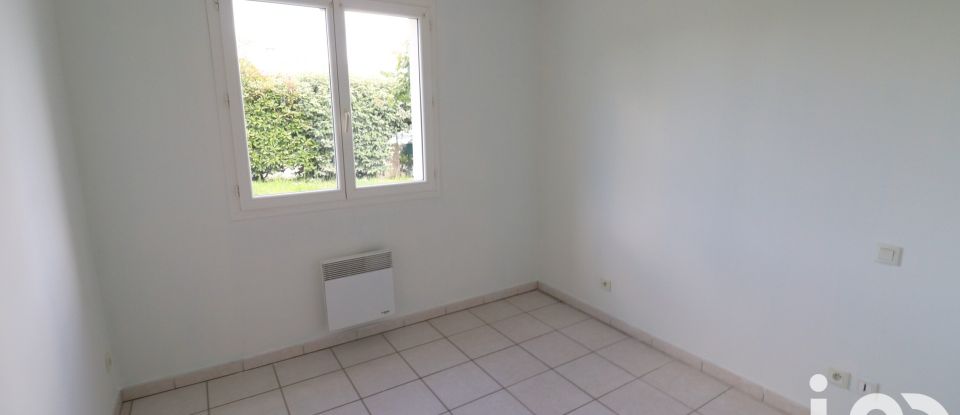 House 5 rooms of 86 m² in Montguyon (17270)