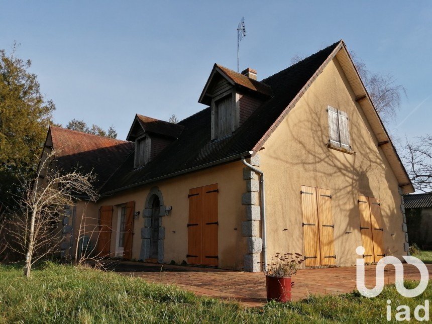 Traditional house 7 rooms of 180 m² in Chevillé (72350)