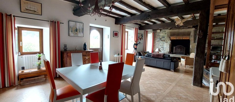 Mansion 6 rooms of 148 m² in Pluduno (22130)