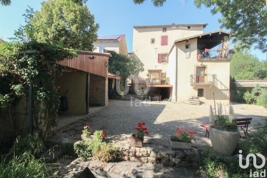 House 7 rooms of 180 m² in Saint-Rome-de-Cernon (12490)