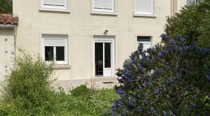 House 6 rooms of 87 m² in Rochefort (17300)