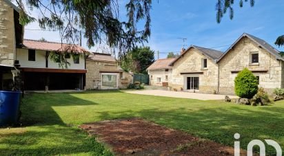 Country house 4 rooms of 138 m² in Naintré (86530)