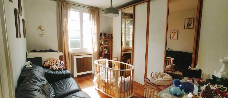 Traditional house 7 rooms of 157 m² in Sarcelles (95200)