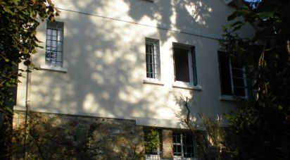 Traditional house 7 rooms of 157 m² in Sarcelles (95200)