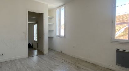 Appartement 3 pièces de 71 m² à Marseille (13011)