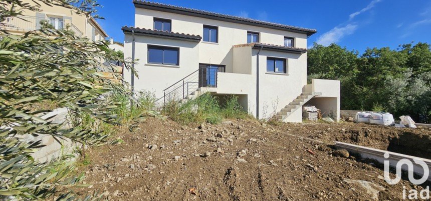 Maison 4 pièces de 90 m² à Cassagnoles (30350)