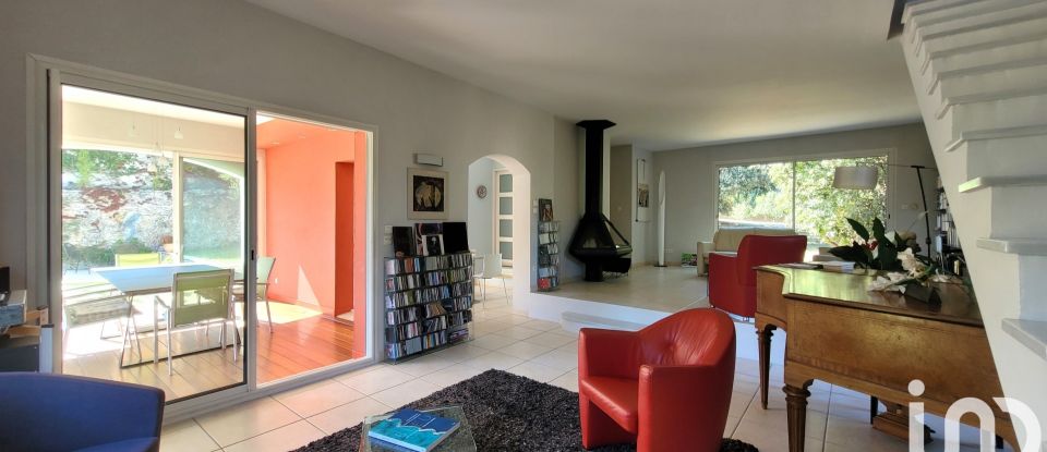 Maison d’architecte 7 pièces de 170 m² à Villeneuve-lès-Avignon (30400)