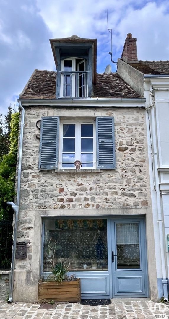 Maison 2 pièces de 50 m² à Saint-Sulpice-de-Favières (91910)