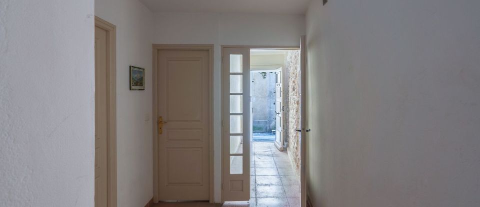 Maison 4 pièces de 106 m² à Arles (13200)