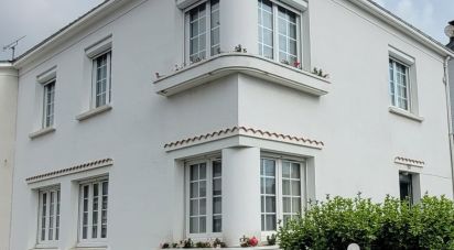 Town house 5 rooms of 110 m² in La Roche-sur-Yon (85000)