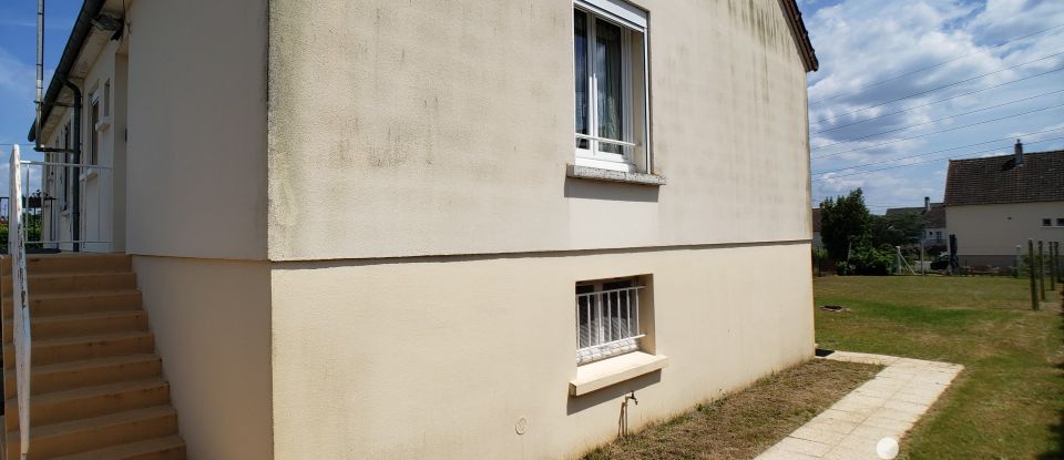 Maison 5 pièces de 91 m² à Champagné (72470)