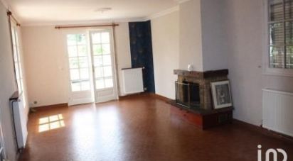 House 4 rooms of 100 m² in Léognan (33850)