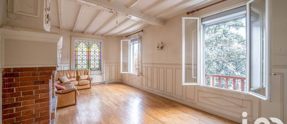 Town house 7 rooms of 211 m² in Sèvres (92310)