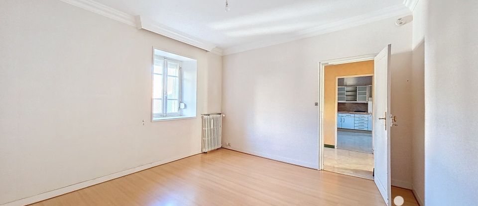 Building in Rosporden (29140) of 239 m²