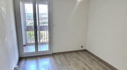 Apartment 4 rooms of 70 m² in Marseille (13015)