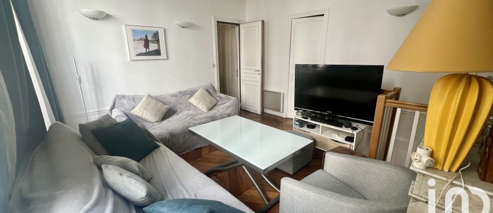 Appartement 5 pièces de 86 m² à Paris (75008)