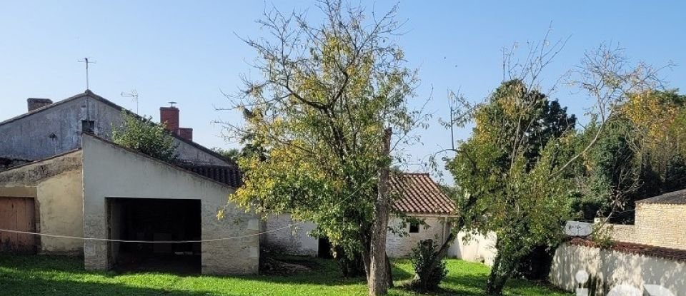 Maison de village 6 pièces de 190 m² à Vouillé-les-Marais (85450)