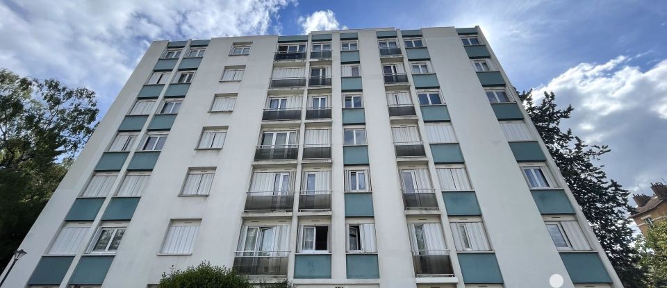 Appartement 4 pièces de 96 m² à Bondy (93140)