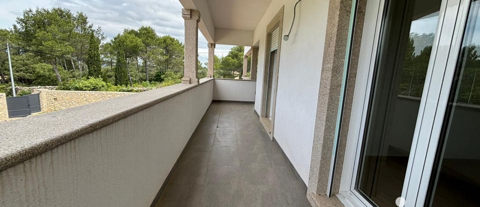 Maison 6 pièces de 179 m² à Nîmes (30000)